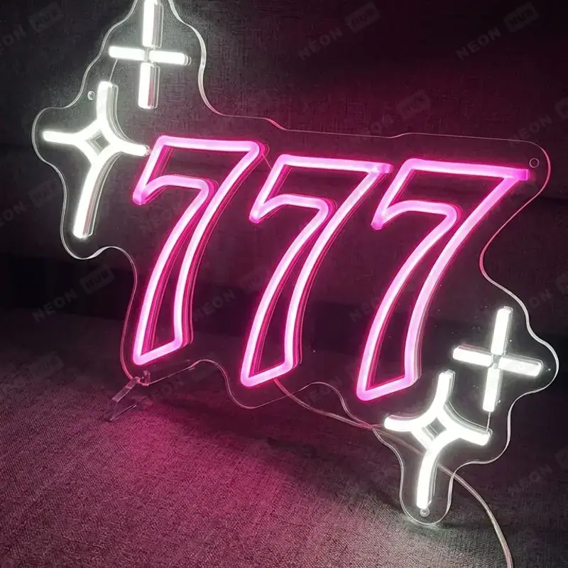 Неоновая вывеска 777